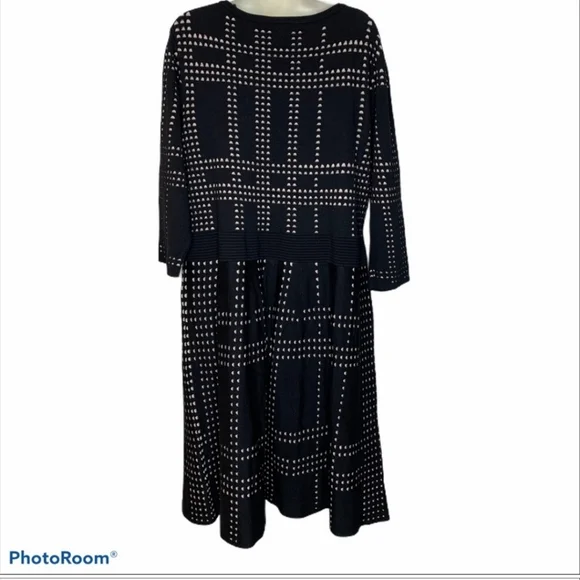 NWT Lane Bryant scoop neck dress - Picture 3 of 10